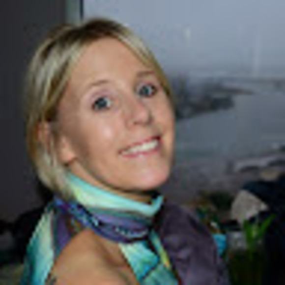 Meet your Posher, Bridget - Picture 1 of 1